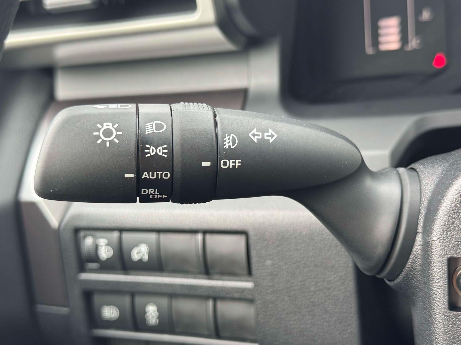 2026 Toyota Tacoma 4WD SR5