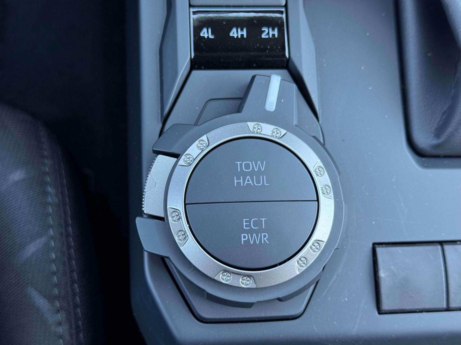 2026 Toyota Tacoma 4WD SR5