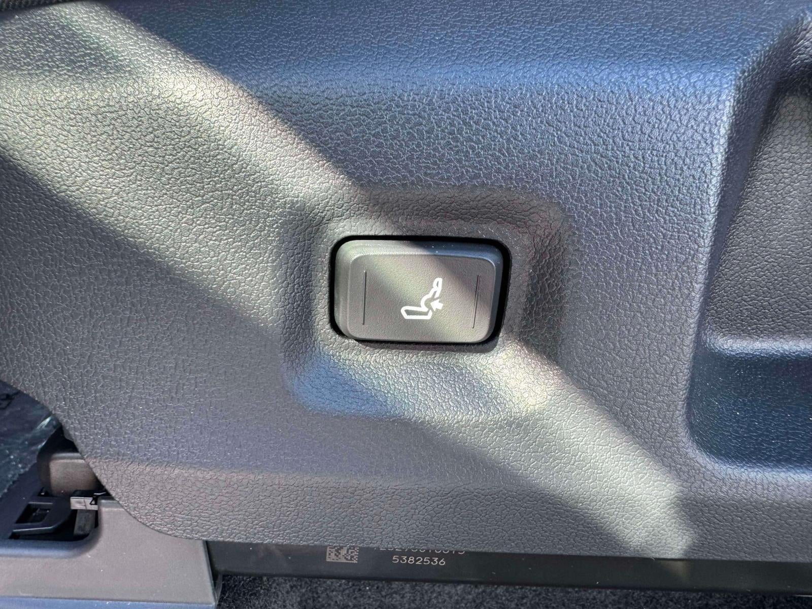 2026 Toyota Tacoma 4WD SR5