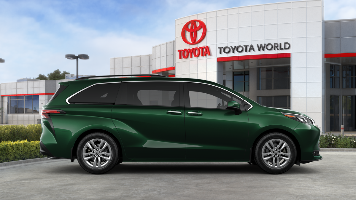 2025 Toyota Sienna XLE
