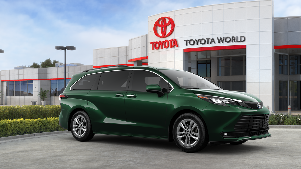 2025 Toyota Sienna XLE