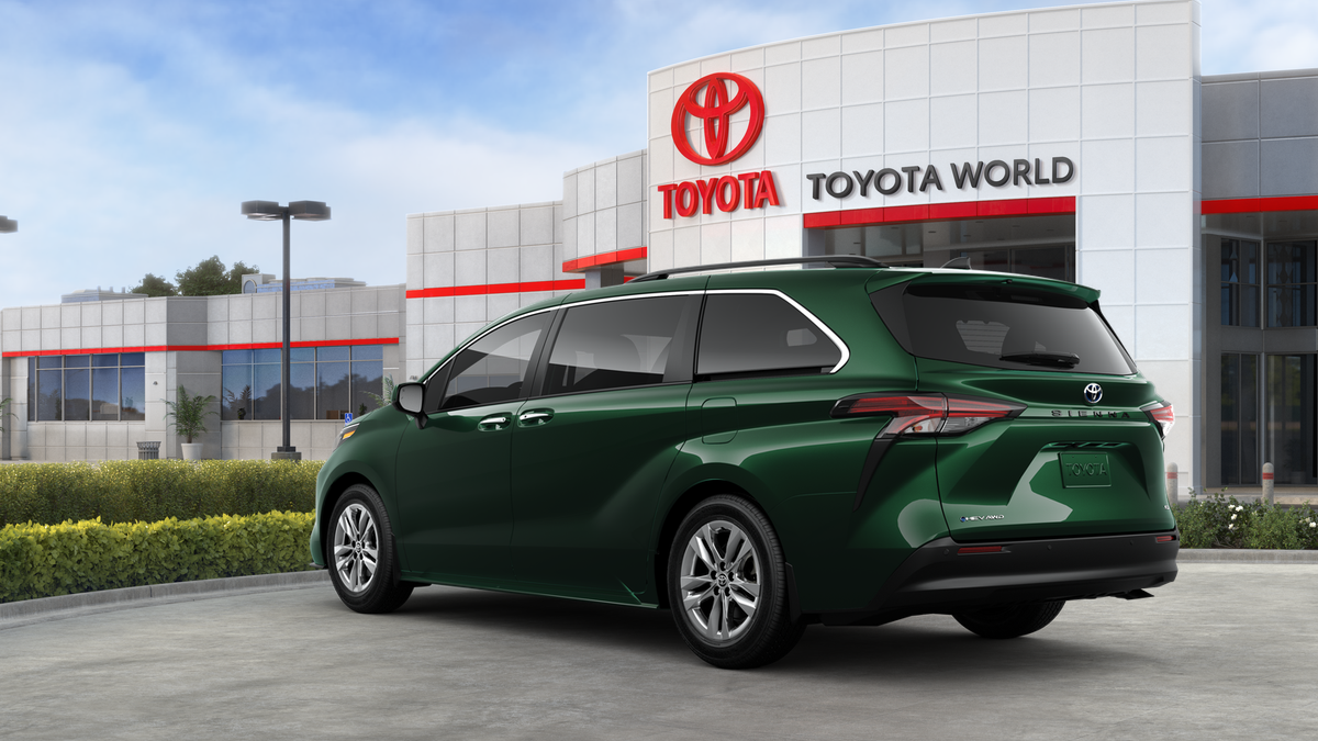 2025 Toyota Sienna XLE