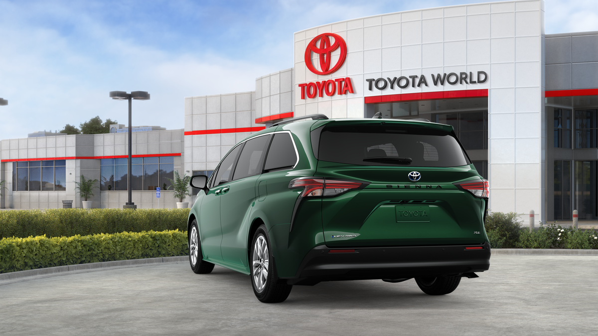 2025 Toyota Sienna XLE