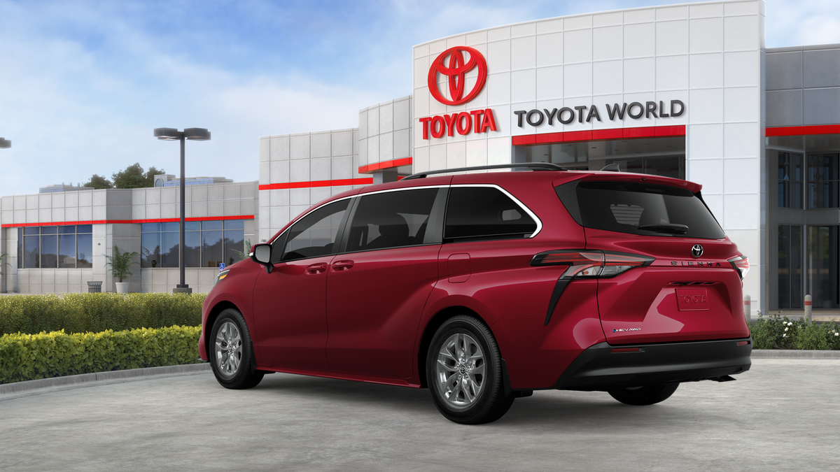 2026 Toyota Sienna LE