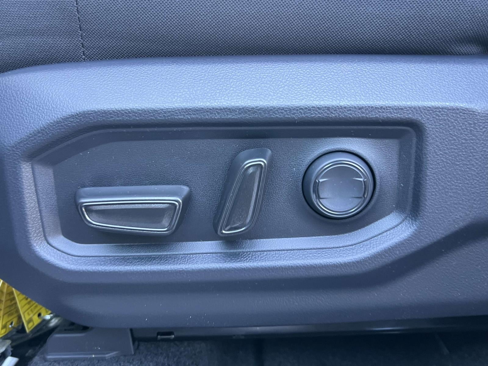 2026 Toyota Tundra 4WD SR5