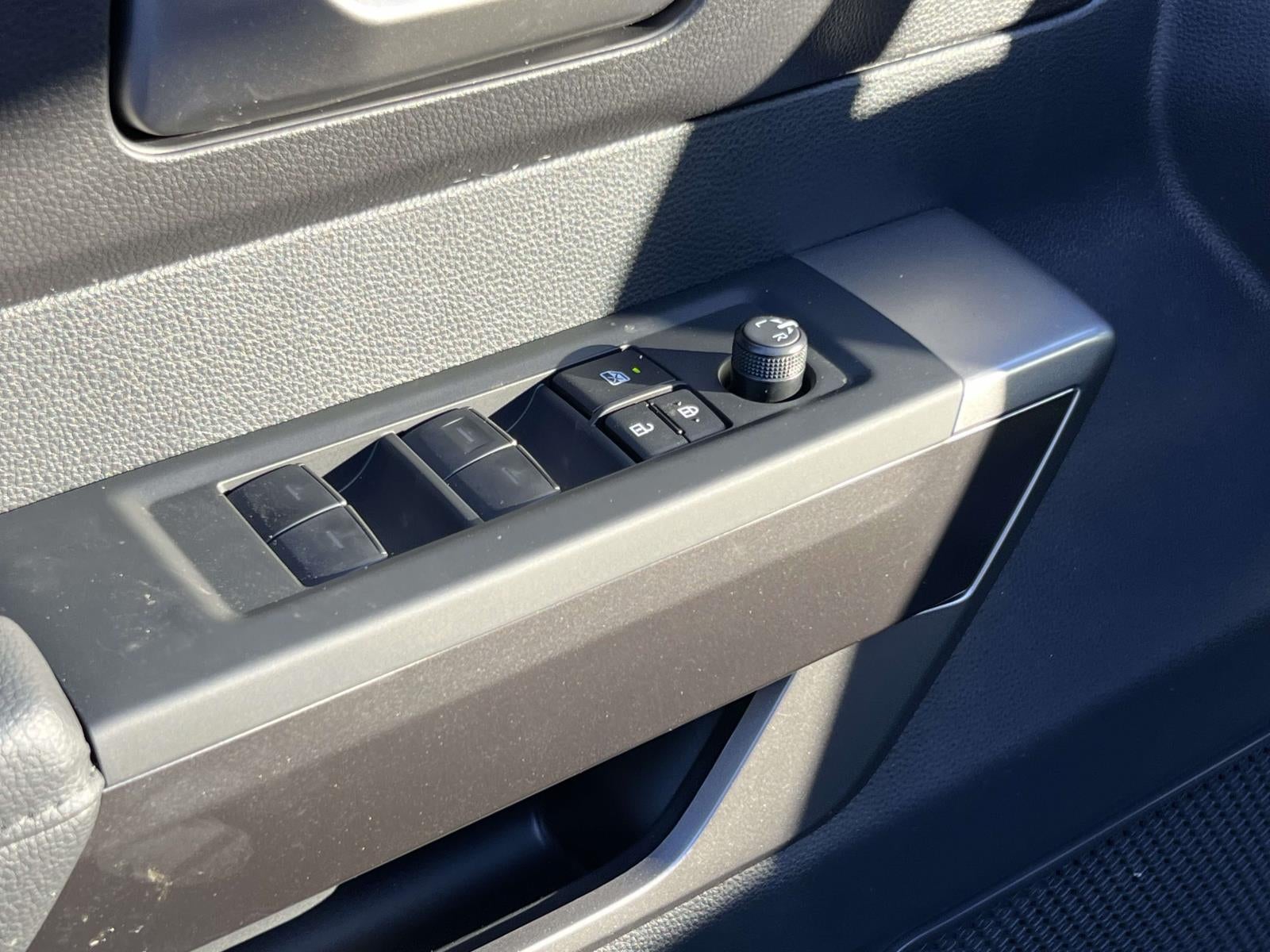 2026 Toyota Tundra 4WD SR5