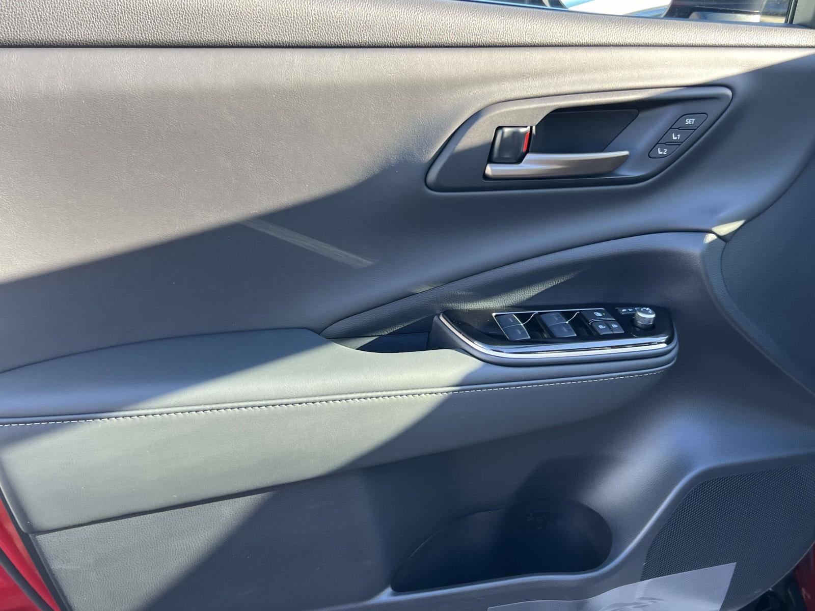 2025 Toyota Crown Signia XLE