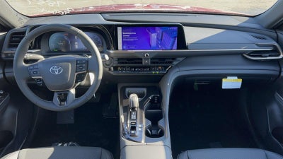 2025 Toyota Crown Signia XLE
