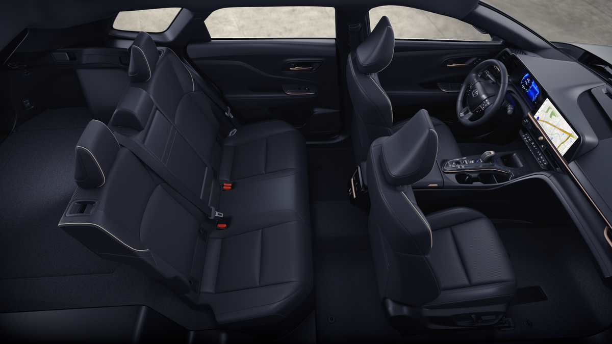 2025 Toyota Crown Signia XLE