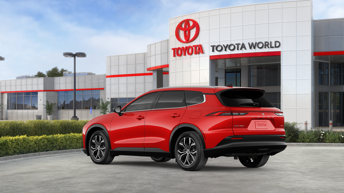 2025 Toyota Crown Signia XLE