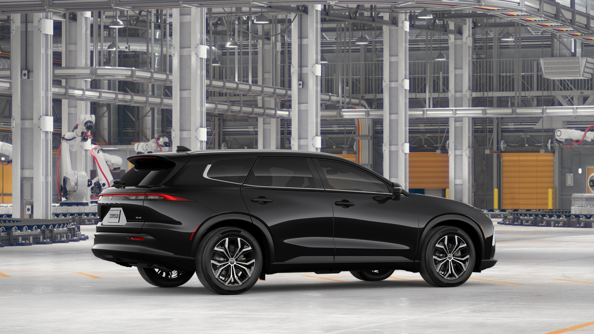 2026 Toyota Crown Signia XLE