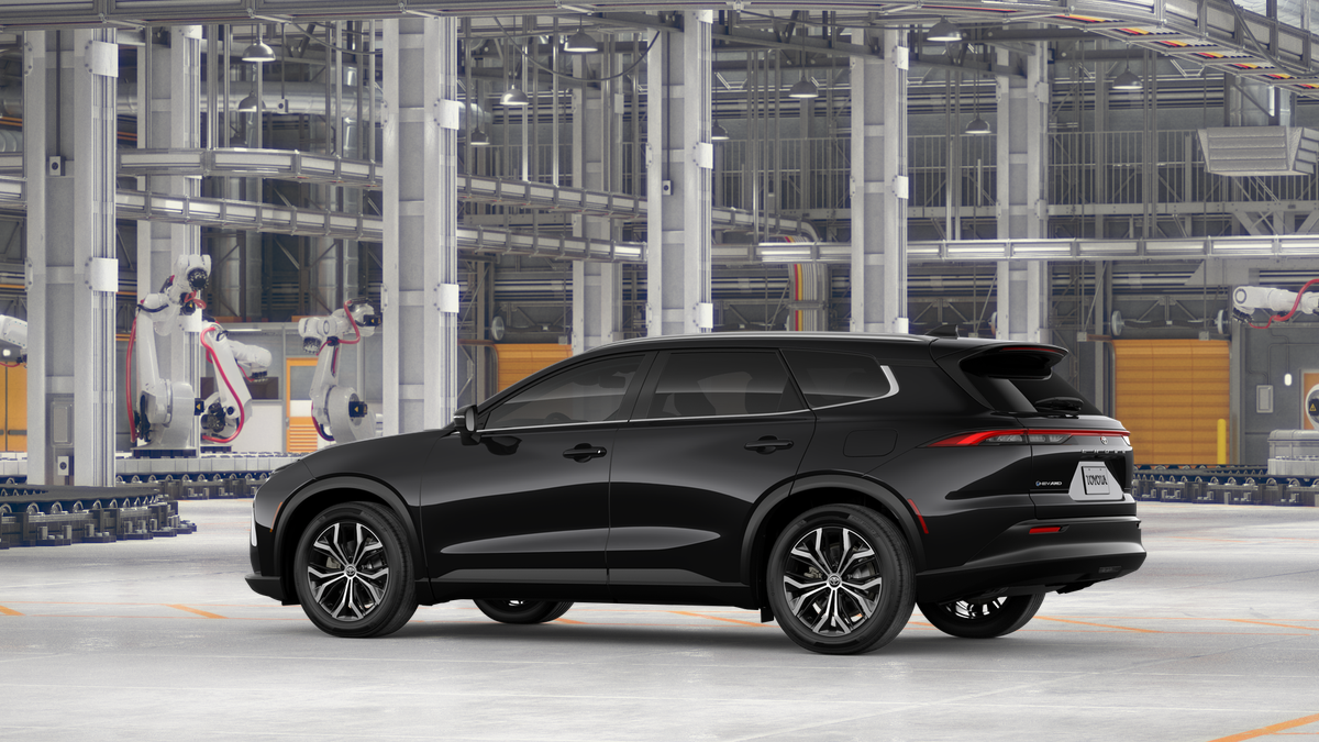 2026 Toyota Crown Signia XLE