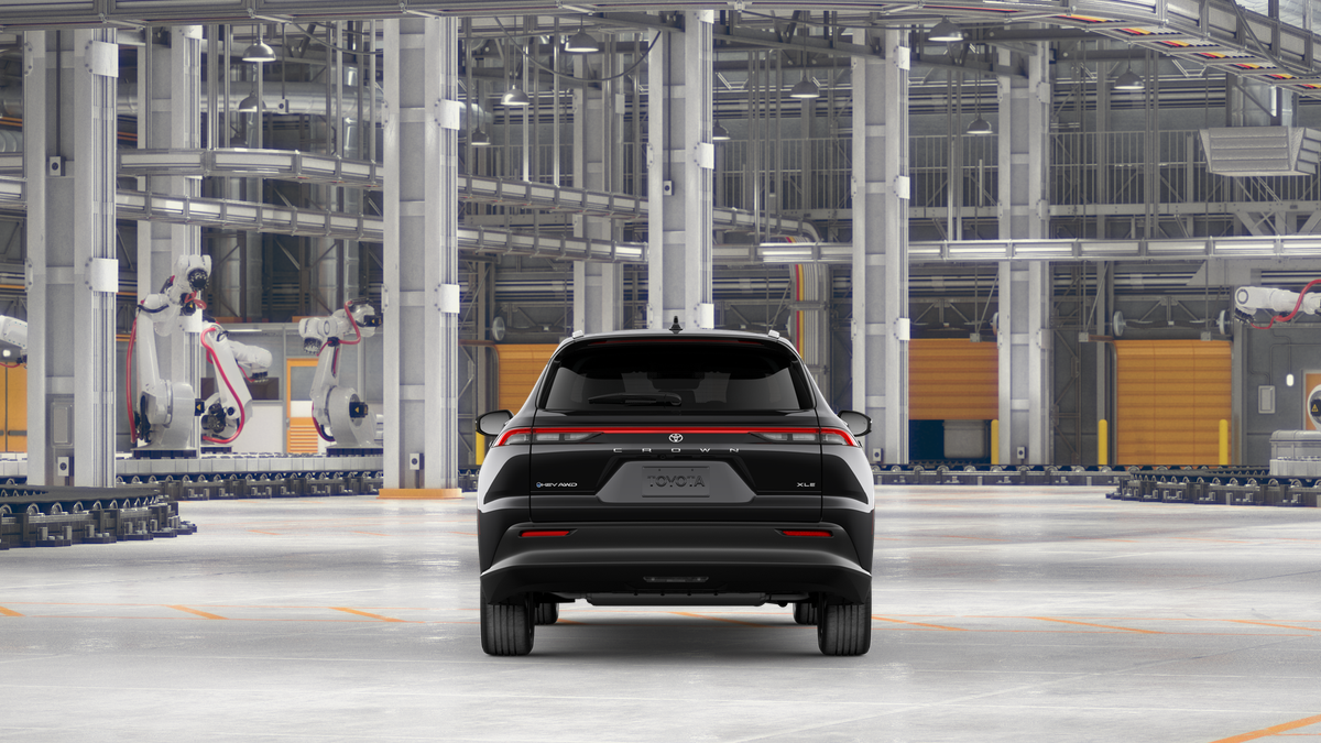 2026 Toyota Crown Signia XLE