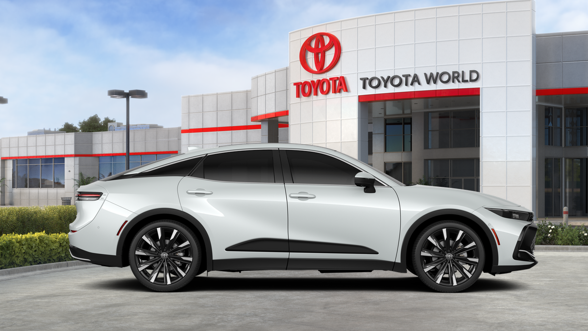 2026 Toyota Crown Platinum