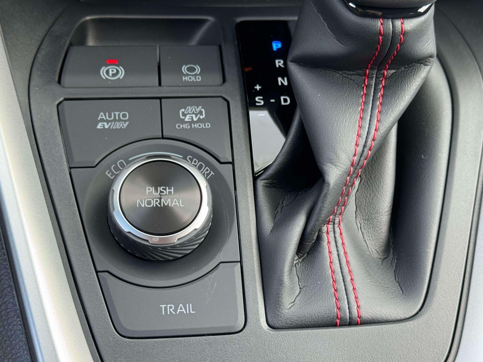 2025 Toyota RAV4 Plug-In Hybrid SE