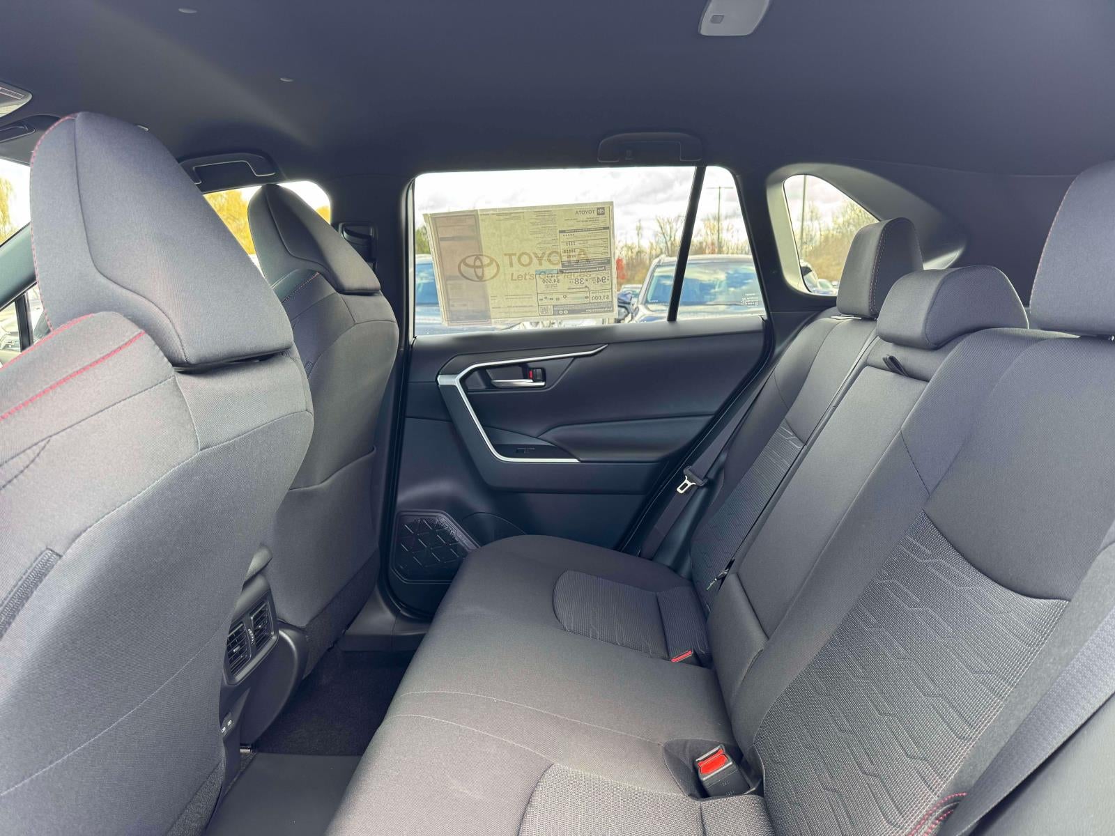 2025 Toyota RAV4 Plug-In Hybrid SE