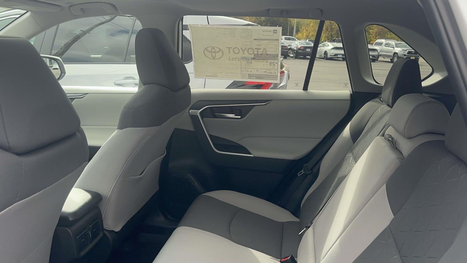 2025 Toyota RAV4 XLE