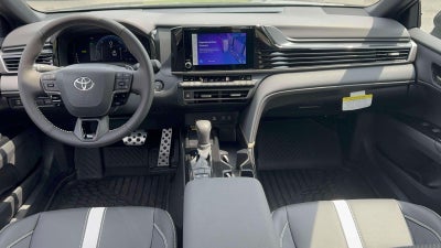 2026 Toyota Camry SE AWD