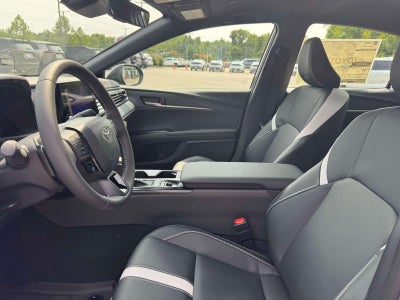 2026 Toyota Camry SE AWD