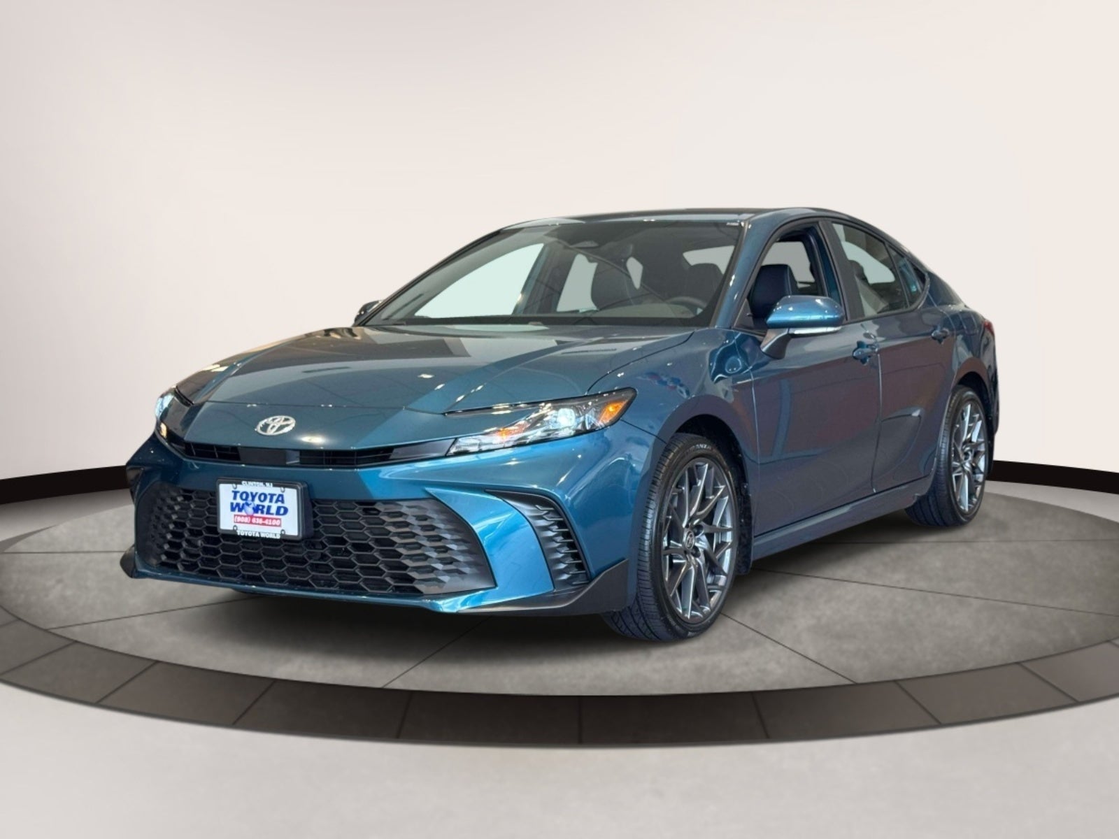 2026 Toyota Camry SE AWD