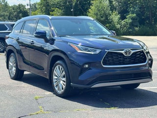 2026 Toyota Highlander Hybrid Platinum