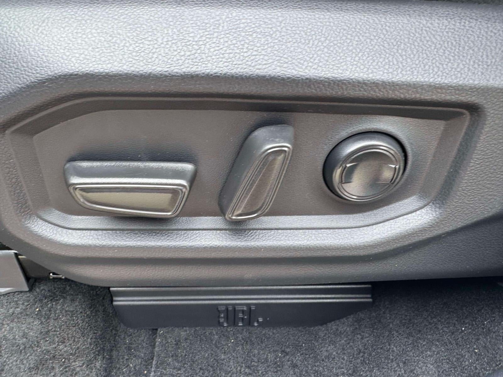2025 Toyota Tundra i-FORCE MAX Tundra Limited