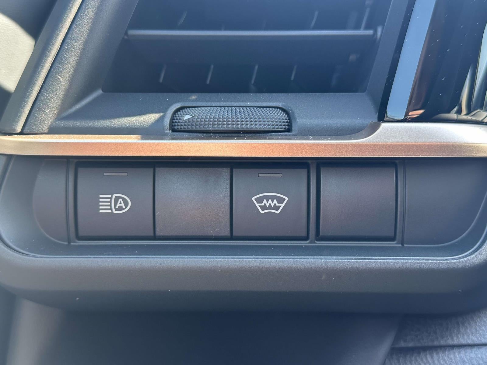 2026 Toyota Toyota Crown XLE