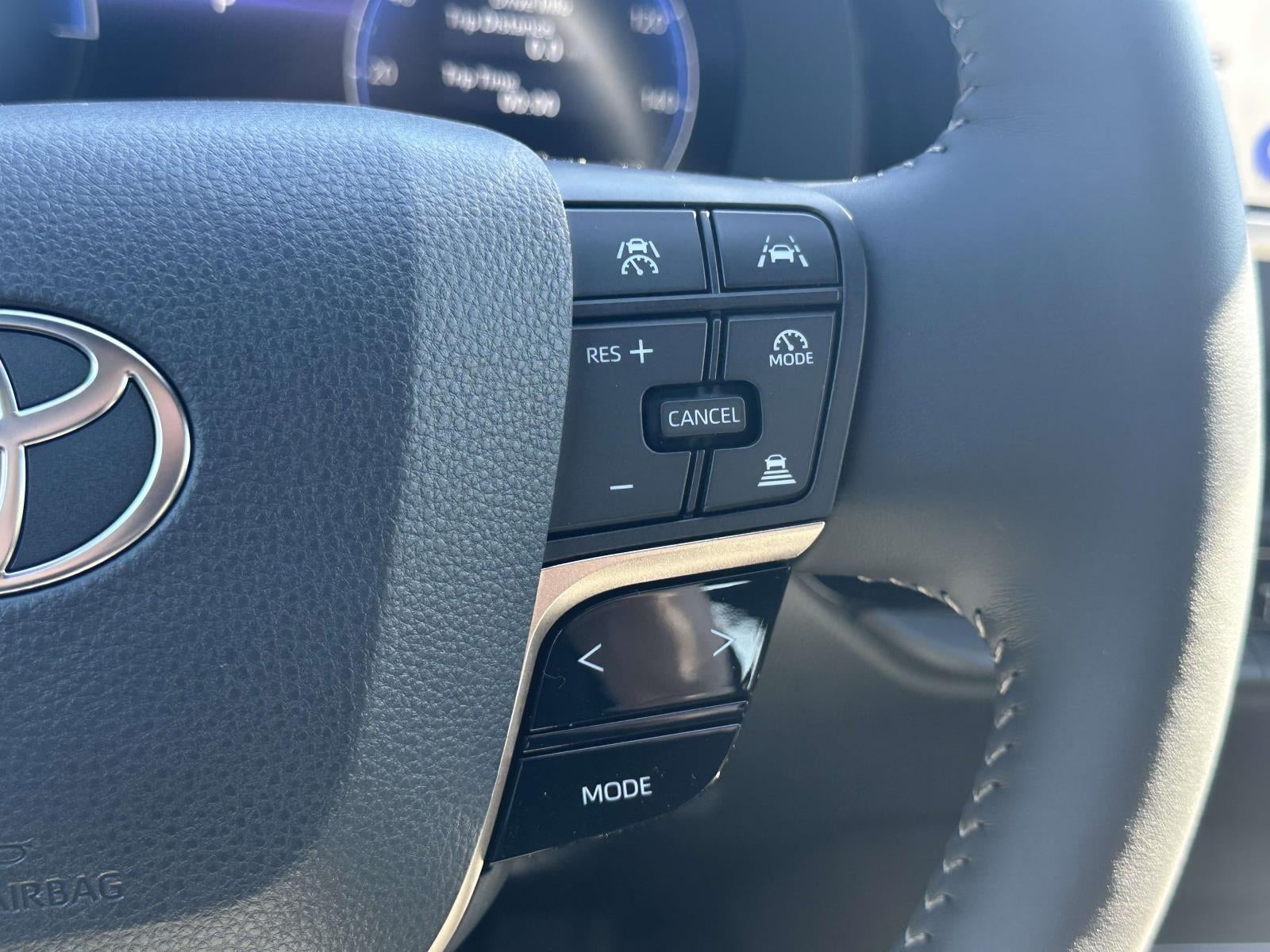 2026 Toyota Toyota Crown XLE