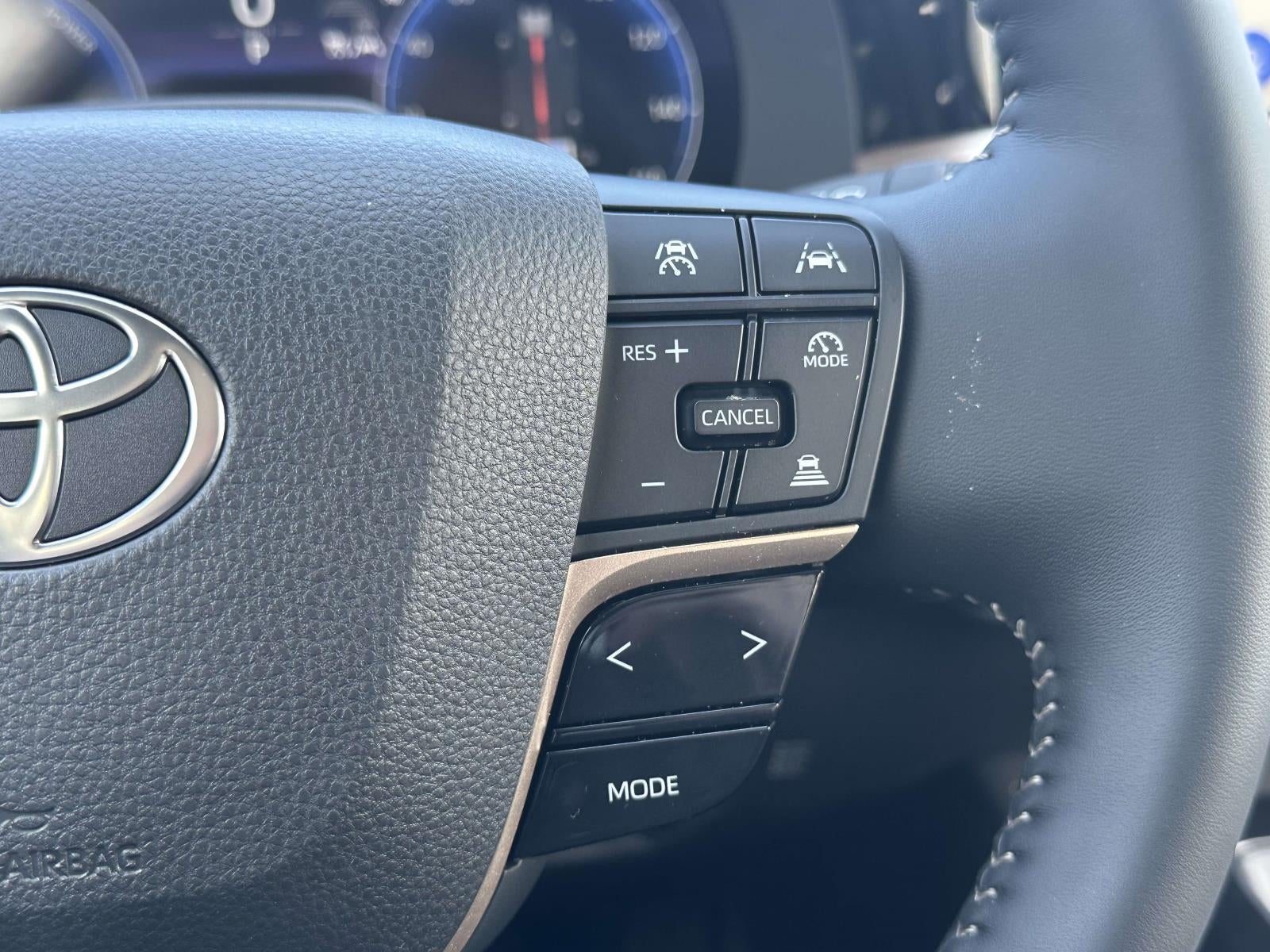 2026 Toyota Toyota Crown Signia Limited