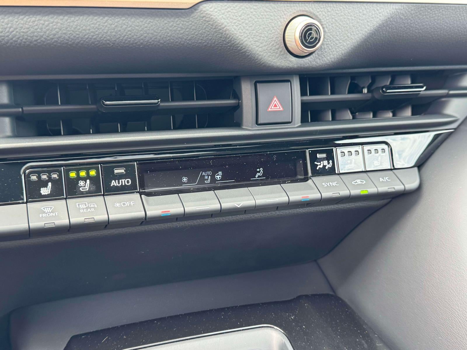 2026 Toyota Toyota Crown Signia Limited