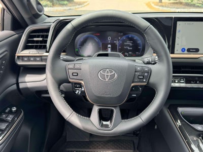 2026 Toyota Toyota Crown Signia Limited