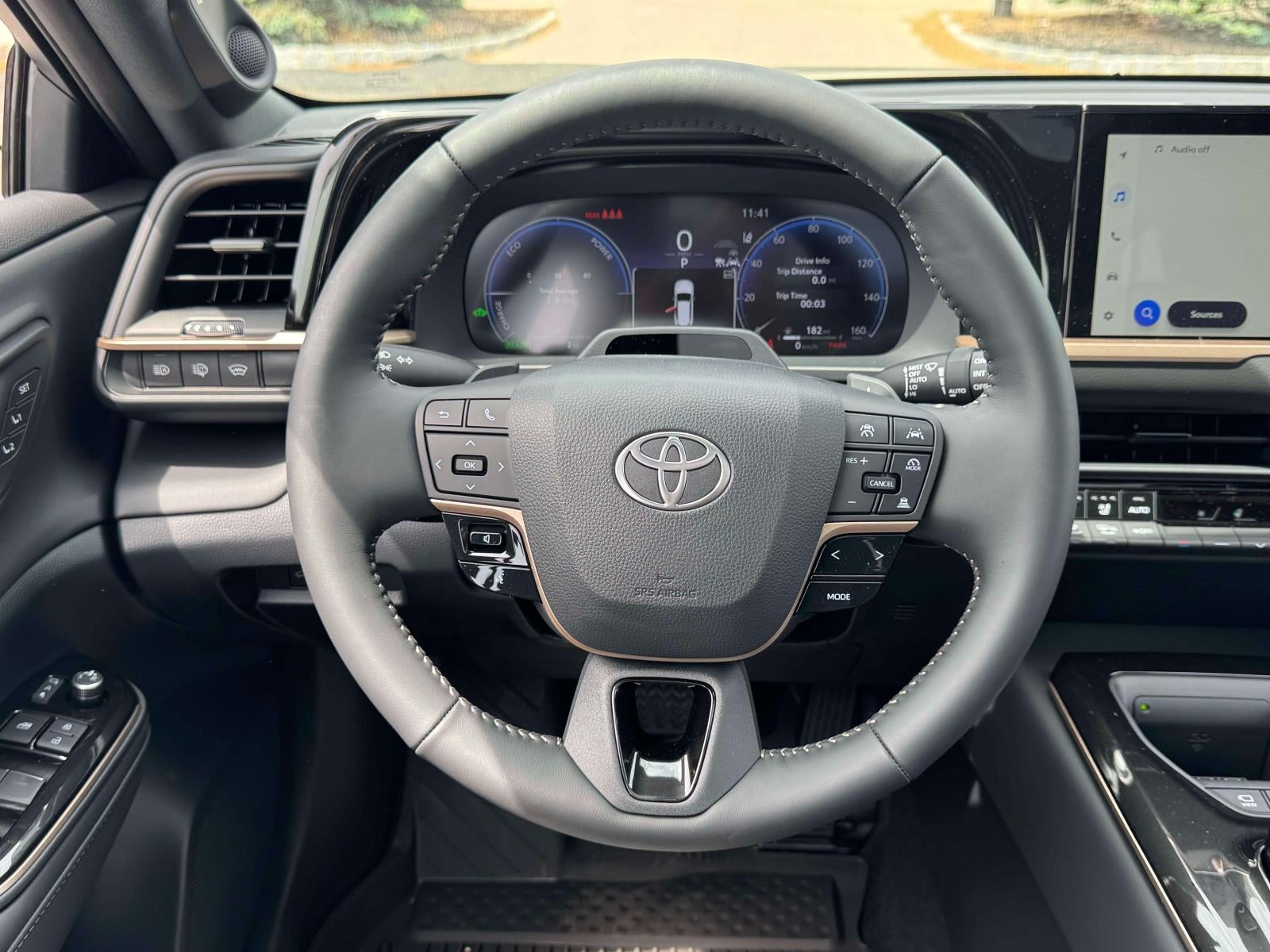 2026 Toyota Toyota Crown Signia Limited