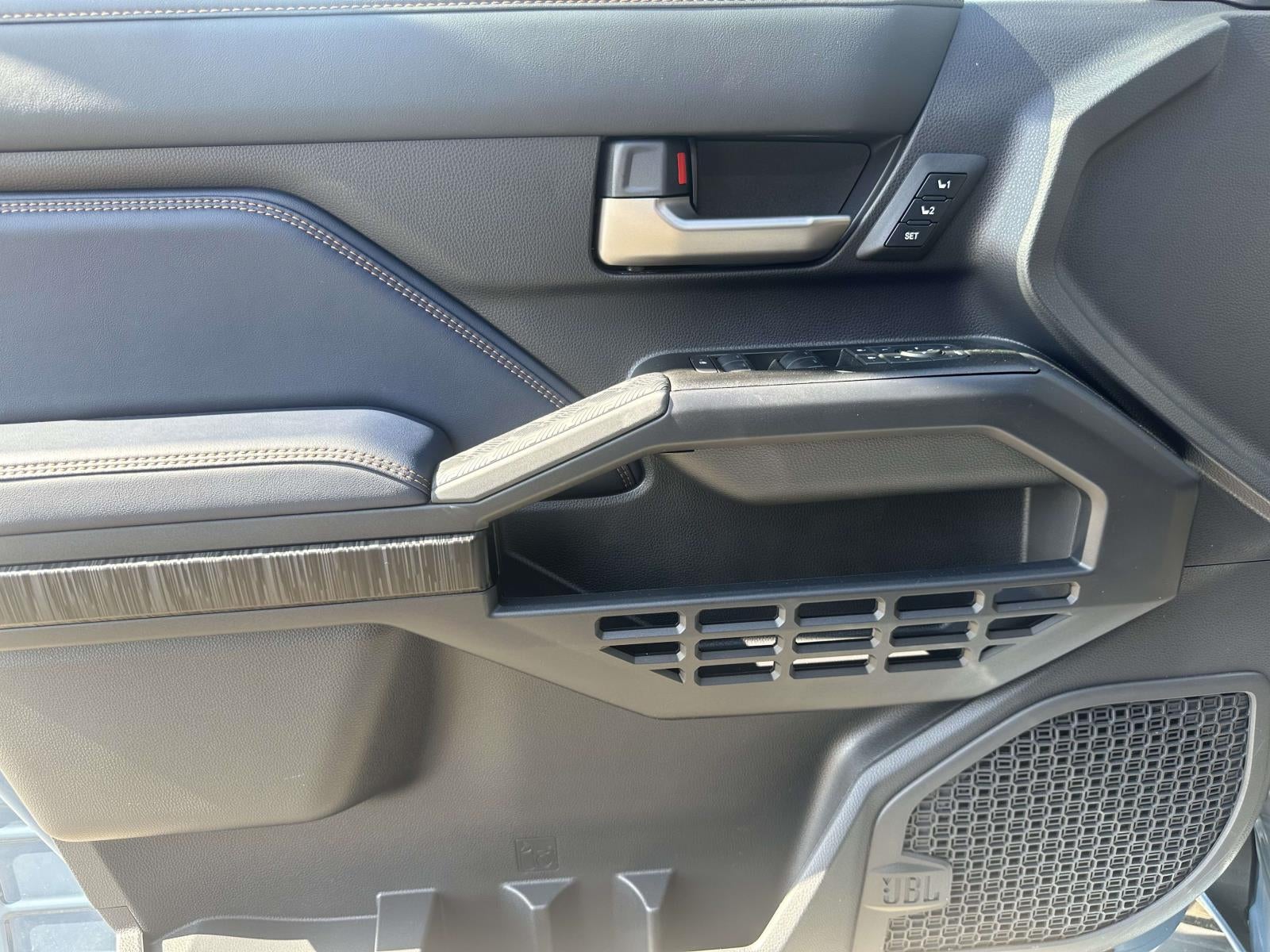 2025 Toyota 4Runner i-FORCE MAX 4Runner Platinum