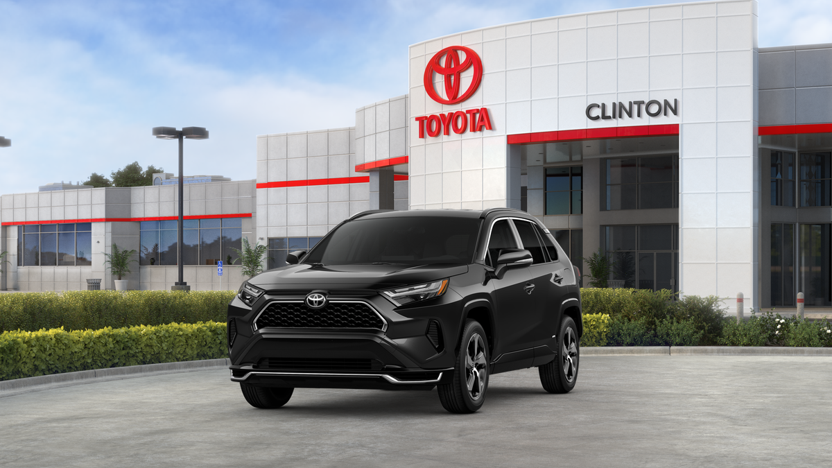 2025 Toyota RAV4 Plug-in Hybrid SE