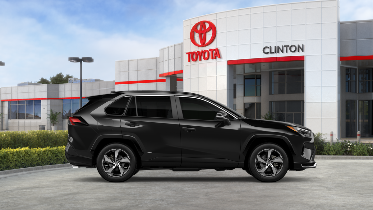 2025 Toyota RAV4 Plug-in Hybrid SE