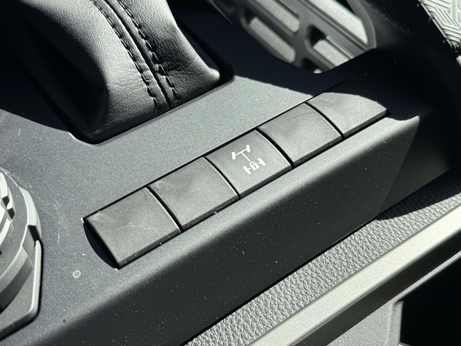 2025 Toyota Tacoma i-FORCE MAX Tacoma TRD Off-Road