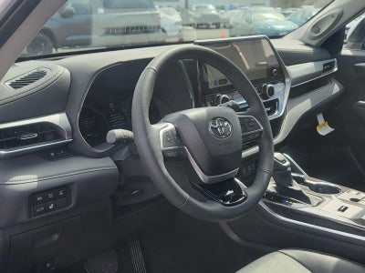 2026 Toyota Highlander Hybrid Platinum