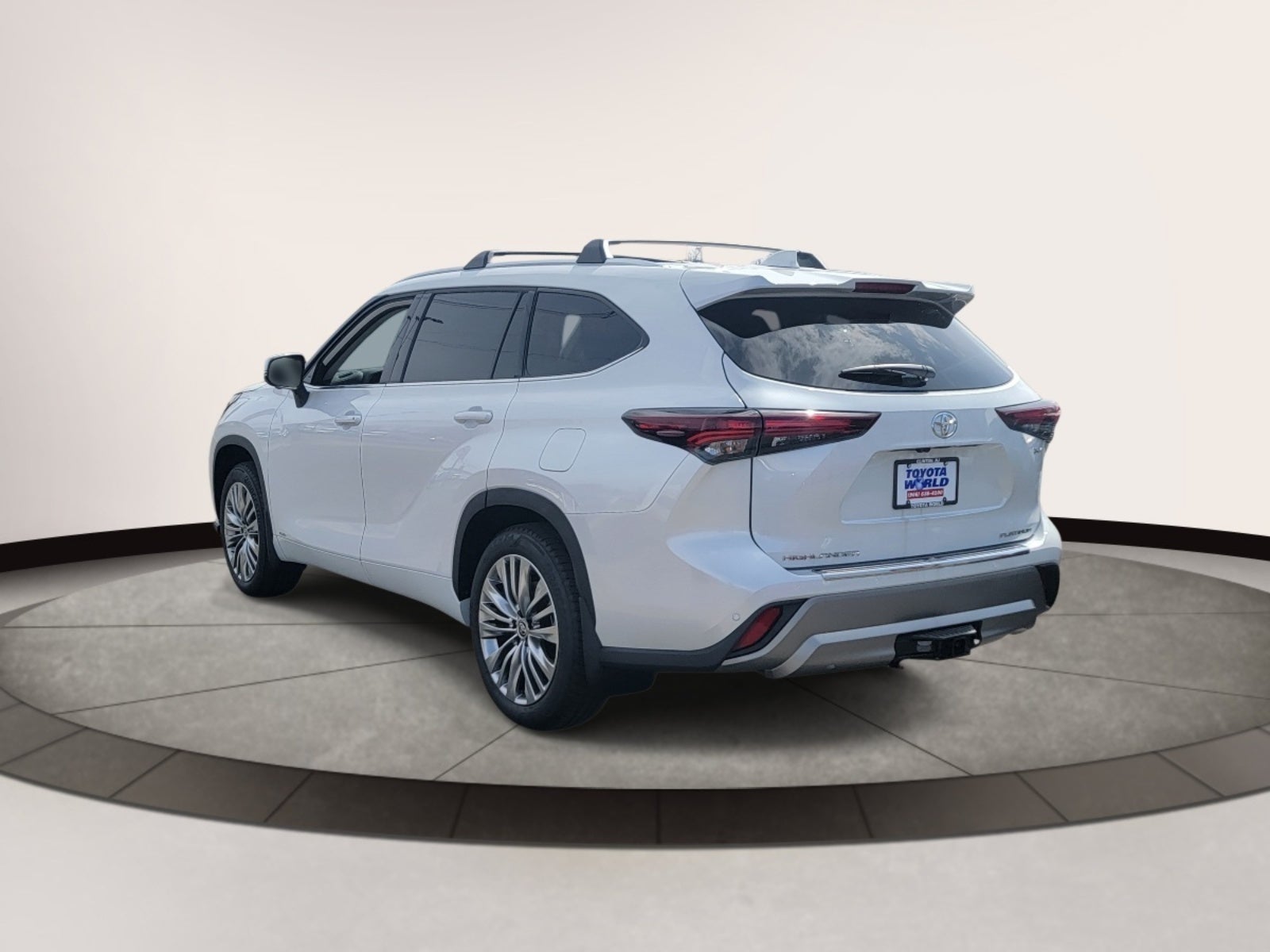 2026 Toyota Highlander Hybrid Platinum