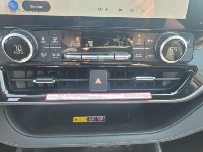 2026 Toyota Highlander Hybrid XLE