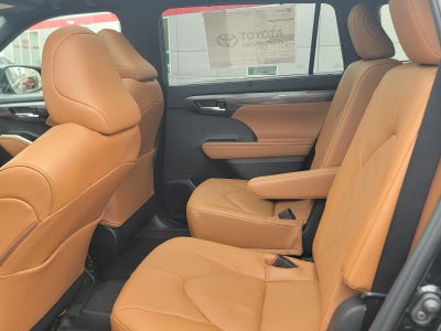 2026 Toyota Highlander Platinum