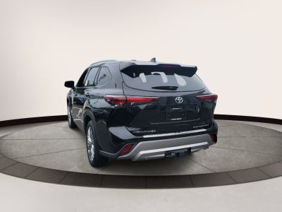 2026 Toyota Highlander Platinum