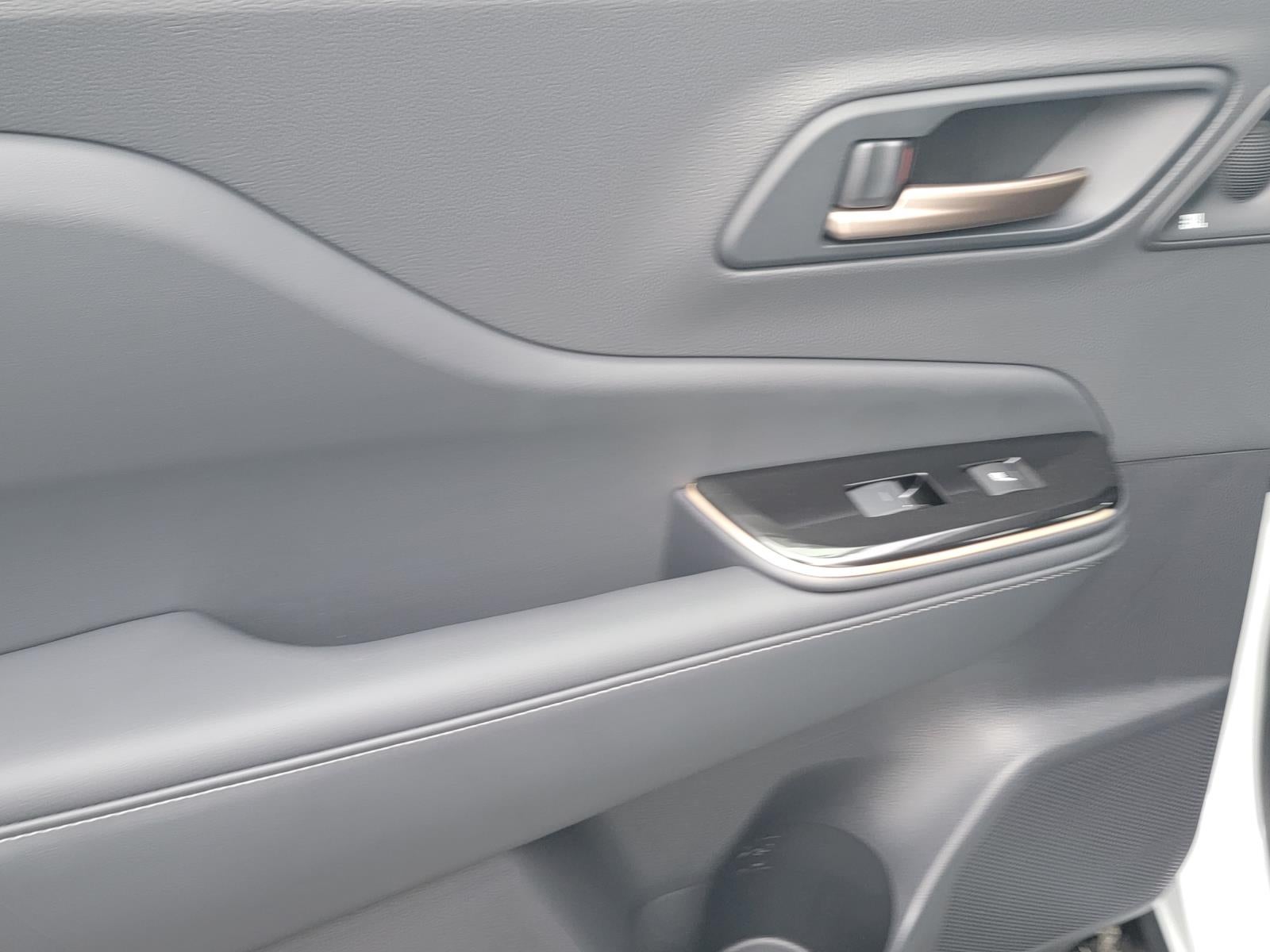 2025 Toyota Toyota Crown Signia Limited