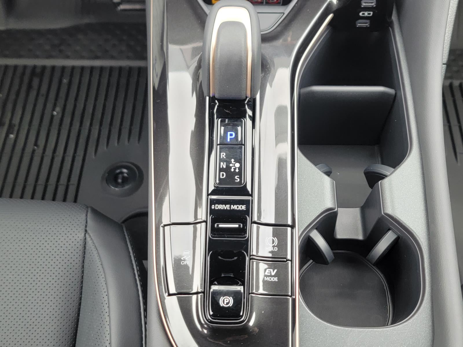 2025 Toyota Toyota Crown Signia Limited