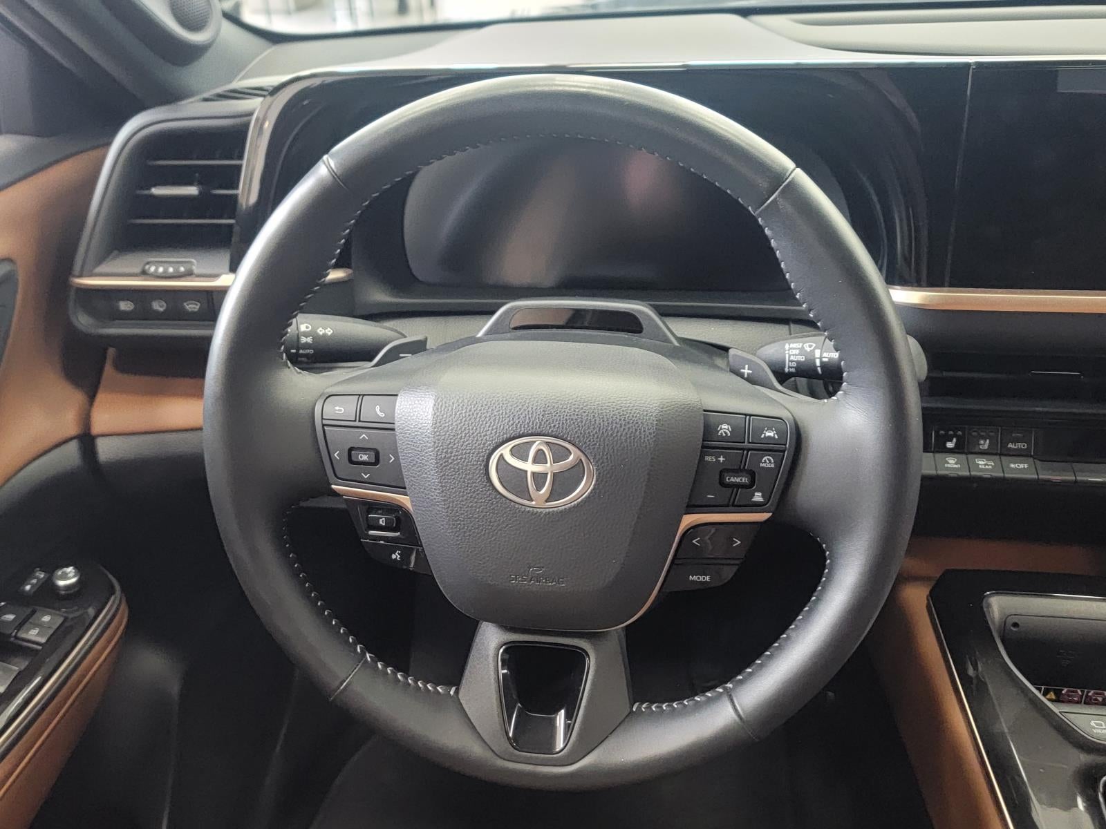 2025 Toyota Toyota Crown Signia Limited