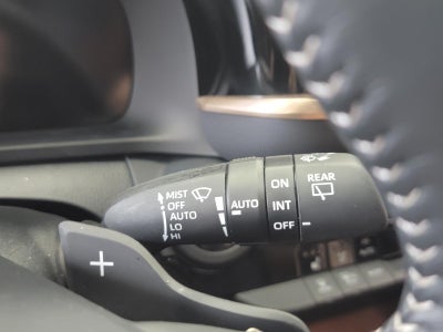 2025 Toyota Toyota Crown Signia Limited