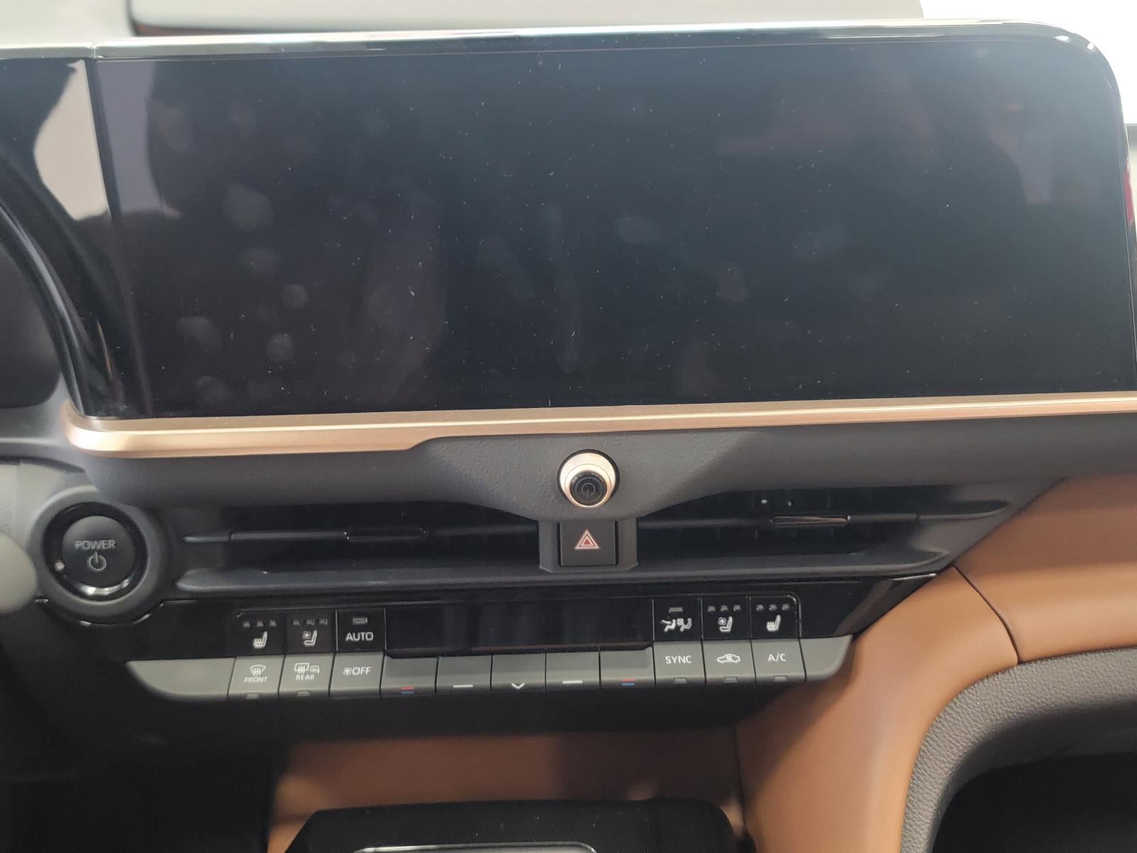 2025 Toyota Toyota Crown Signia Limited