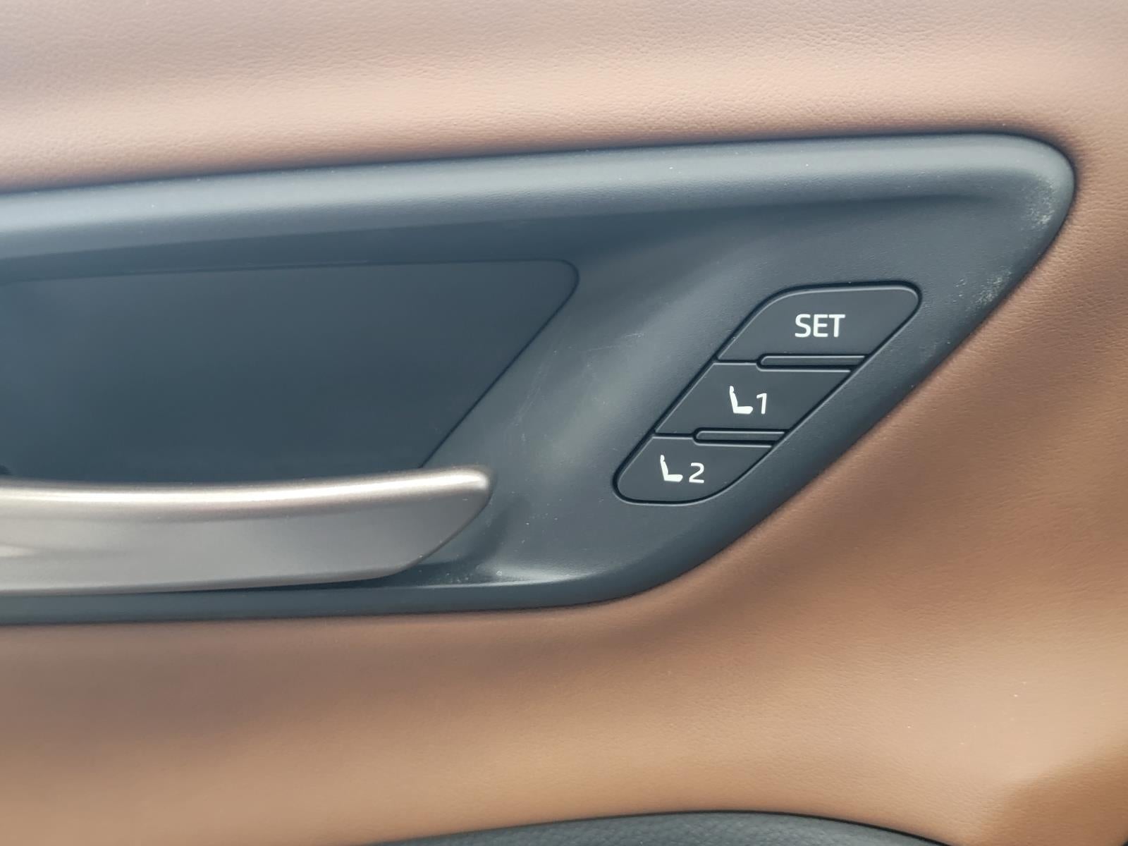 2025 Toyota Toyota Crown Signia Limited