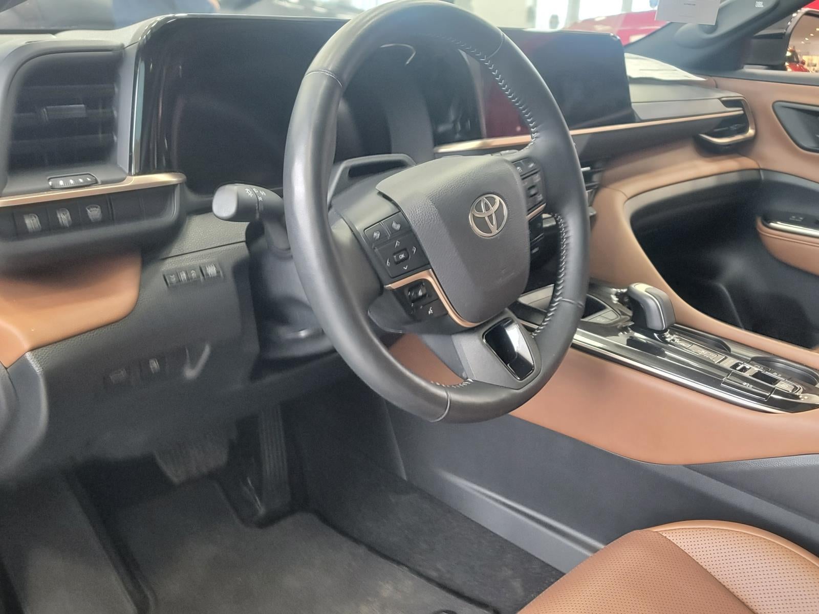 2025 Toyota Toyota Crown Signia Limited