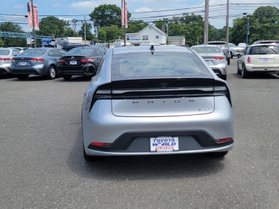 2026 Toyota Prius Plug-in Hybrid SE