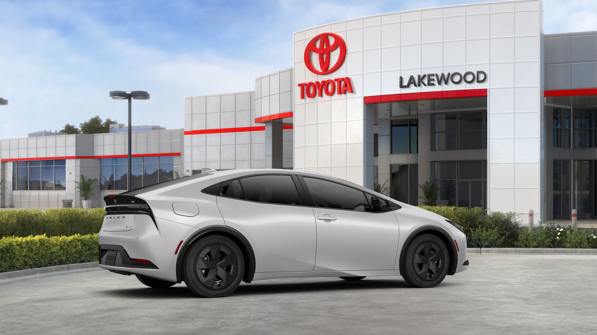 2026 Toyota Prius Plug-in Hybrid SE